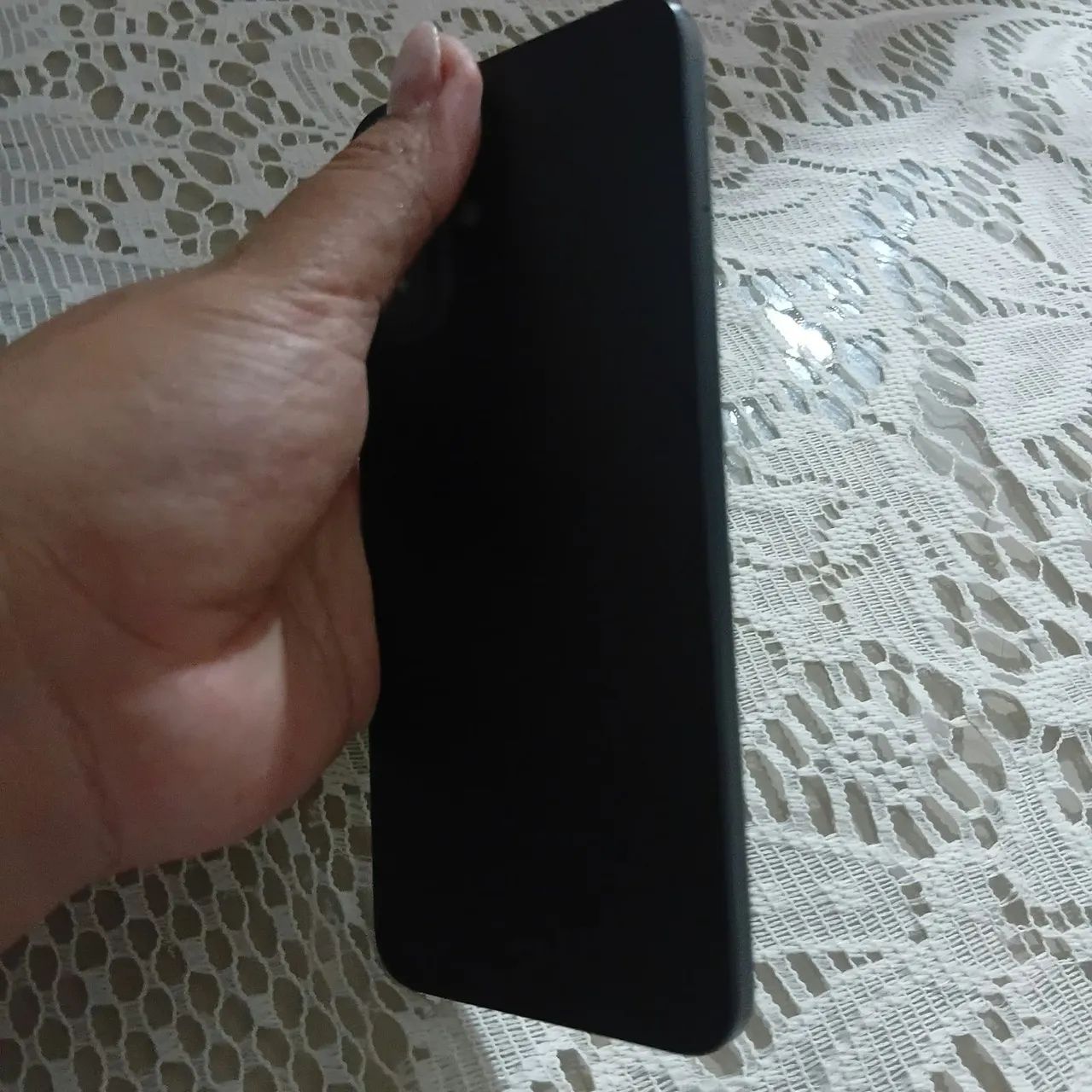 Celular semi novo