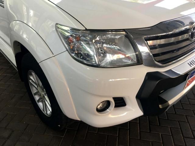 TOYOTA HILUX CD SRV D4-D 4X4 3.0 TDI DIESEL AUT - Foto 10