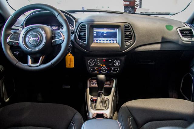 JEEP COMPASS SPORT 2.0 16V 156CV 5P - Foto 16