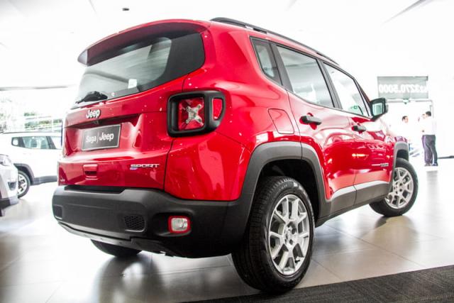 JEEP RENEGADE SPORT 1.8 FLEX AUT - Foto 6