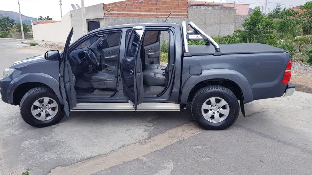 Hilux 2012 SRV 4X4 2.7 Flex - Foto 12