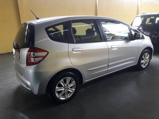 Honda fit 1.5 aut IPVA 2020 pago 2013!!8mil!! - Foto 3