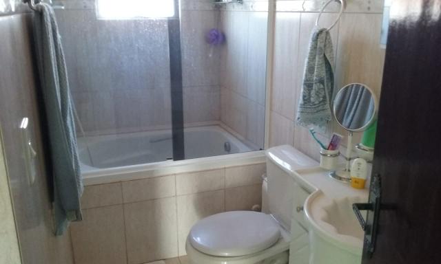 Lindo Sobrado com 3 quartos sendo um suíte Vendo/troco - Foto 7
