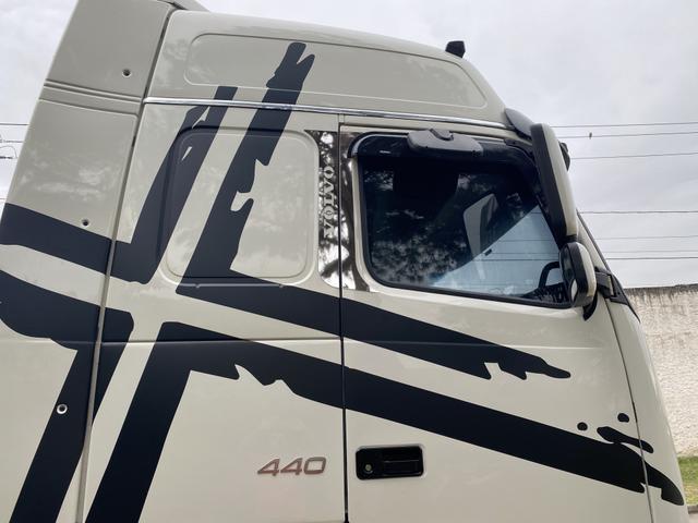 Vendo Volvo Fh 440 ano 2010 Trucado 6x2 Teto Alto manual - Foto 7
