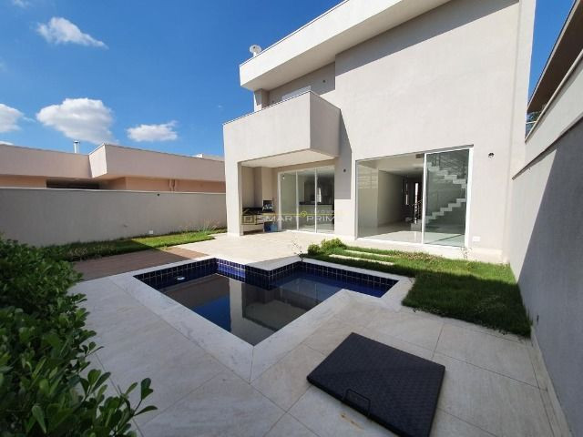 Sobrado a Venda em Condominio de Hortolândia com piscina e 3 suites
