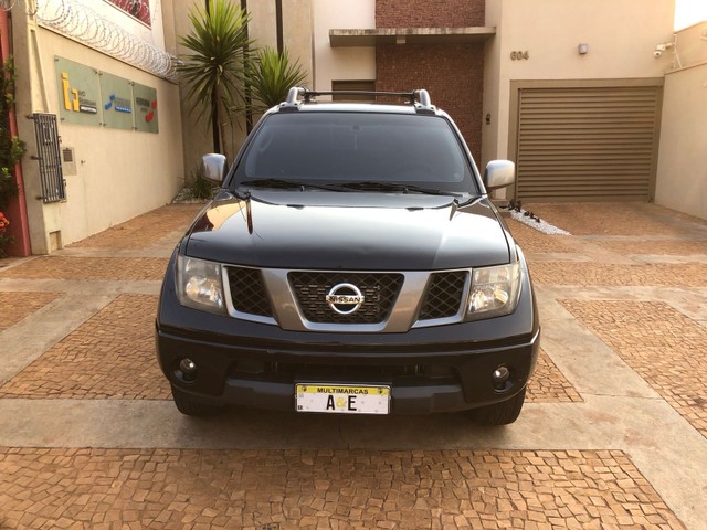 NISSAN FRONTIER LE ATTACK 2.5 PRETO