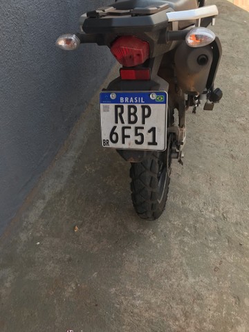 VENDE MOTO YAMANHA 150