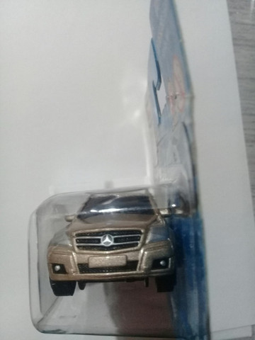 Miniatura Maisto Mercedes Benz GLK Class - Foto 2