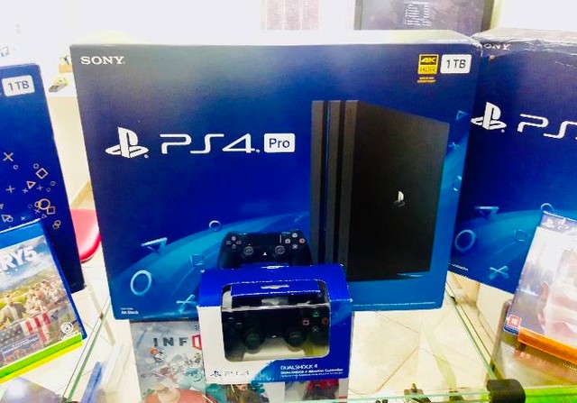 Ps4 Pró 1tb a pronta entrega na maior loja de games, brinquedos e