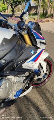 BMW S1000R