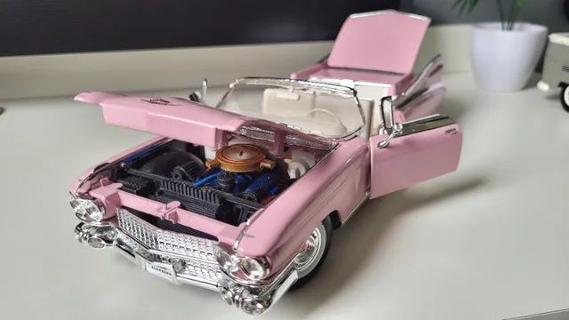 Cadillac Eldorado Biarritz 1959 Maisto 1:18 - MH Miniaturas - Foto 3