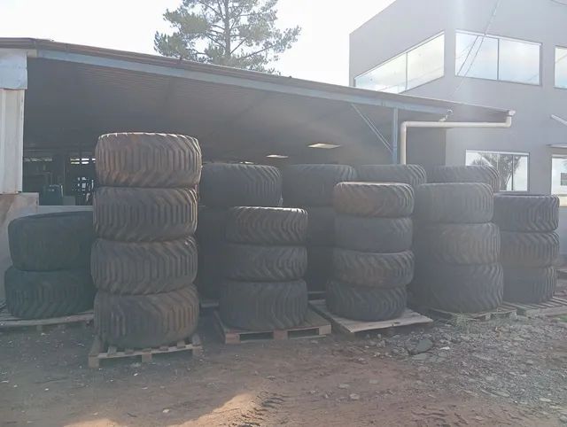 Lote de Pneus Agrícola 