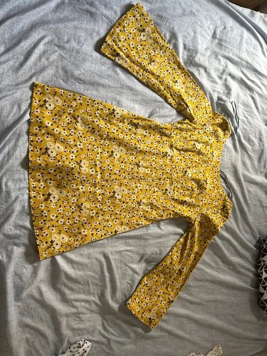 vestido Curtinho Zara TAM M amarelo 