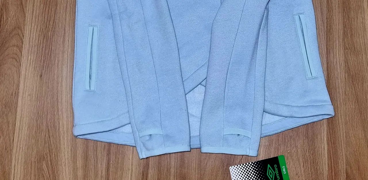 Moletom UMBRO NOVO original importado tamanho 14 / 16 - Foto 4