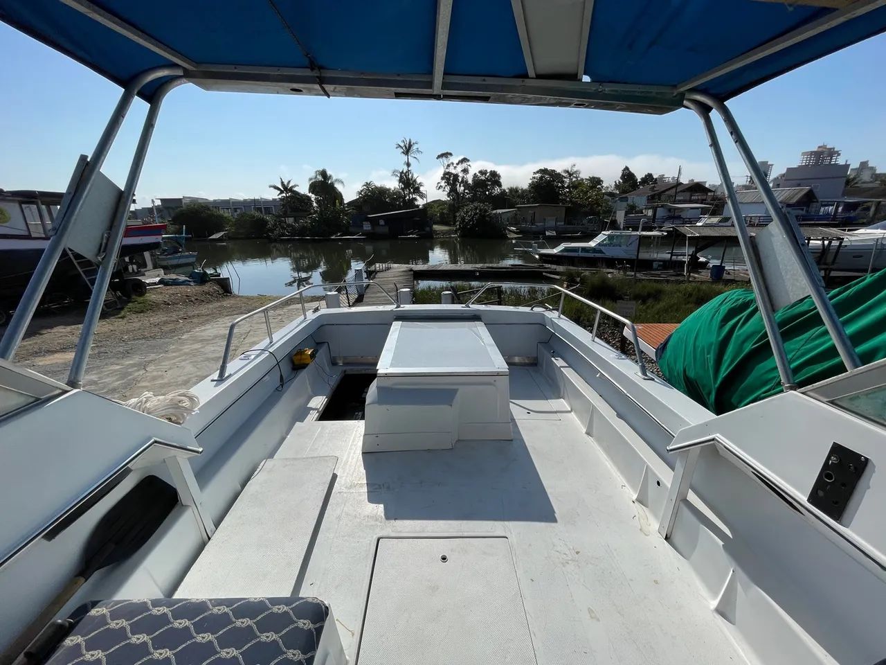 Lancha DM 26 com motor MWM diesel - Foto 8