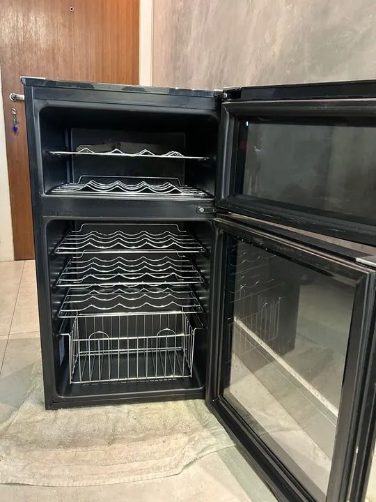 ADEGA ELECTROLUX - ACD28 - 127v - Foto 3