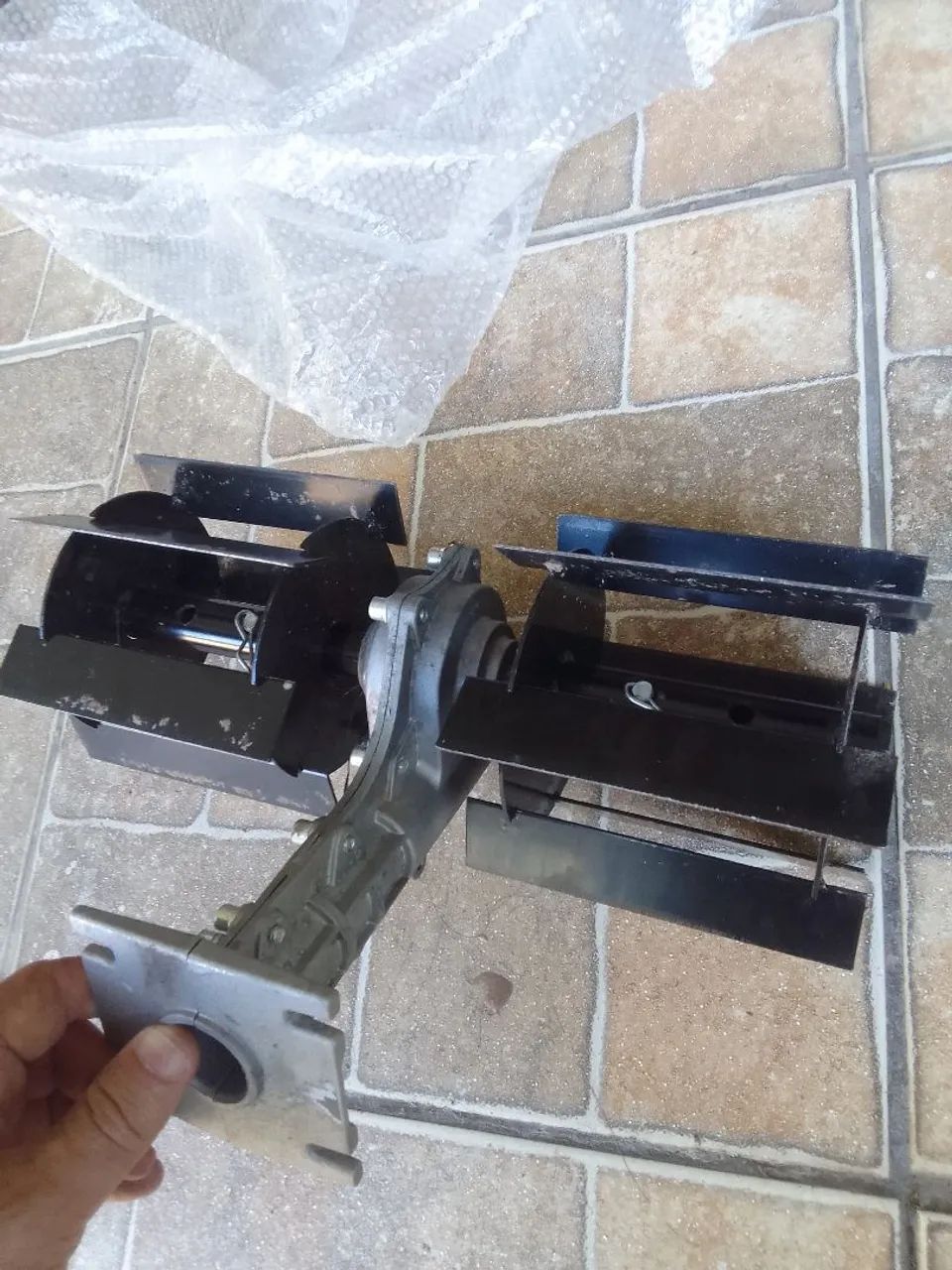 Enxada rotativa 