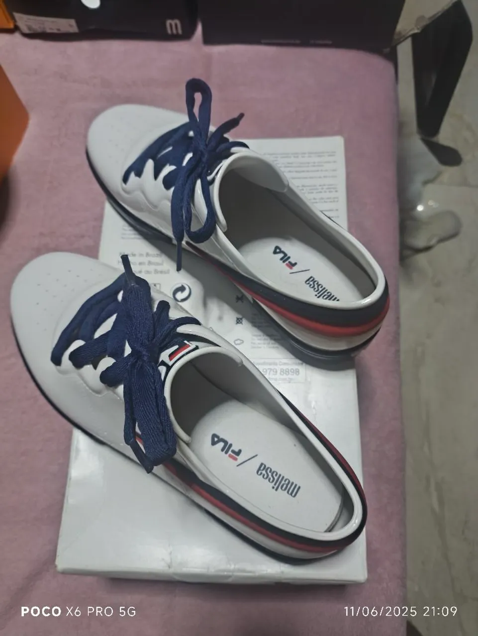Melissa/Fila - Sapatilha Branca com Cadarço Azul