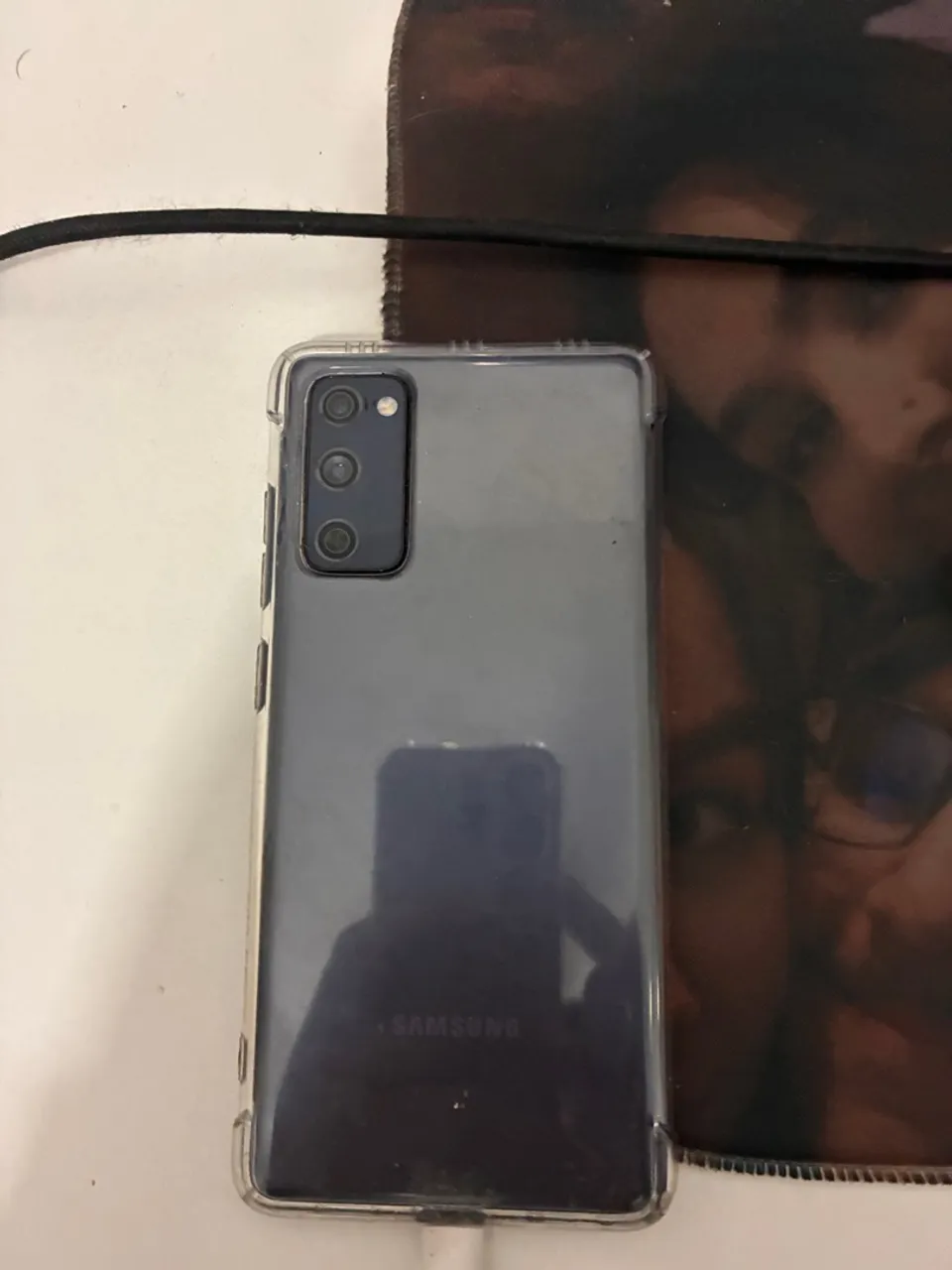 S20 + Capinha perfeito estado e pouco usado