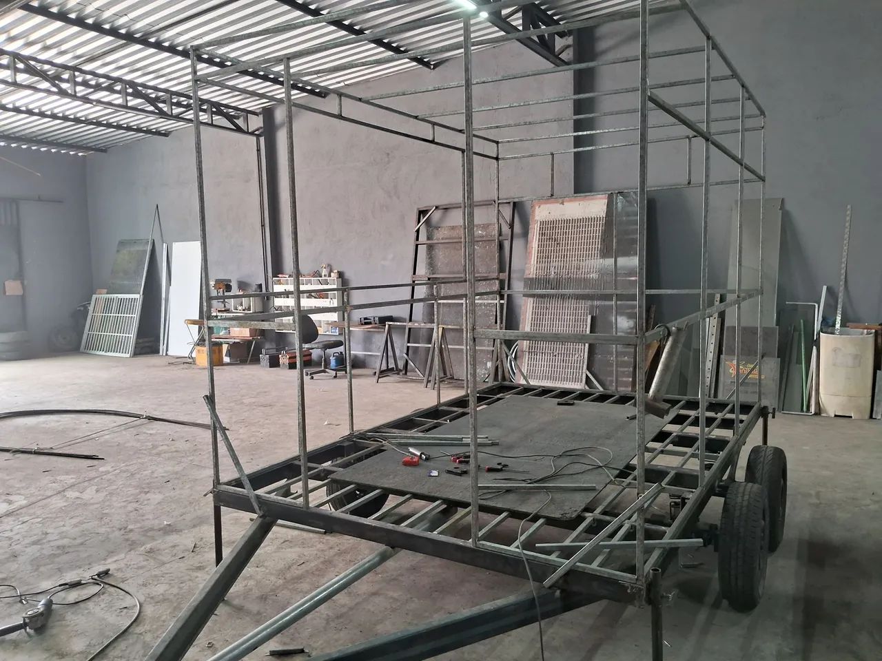 Treylers com revestimento em ACM - Foto 3