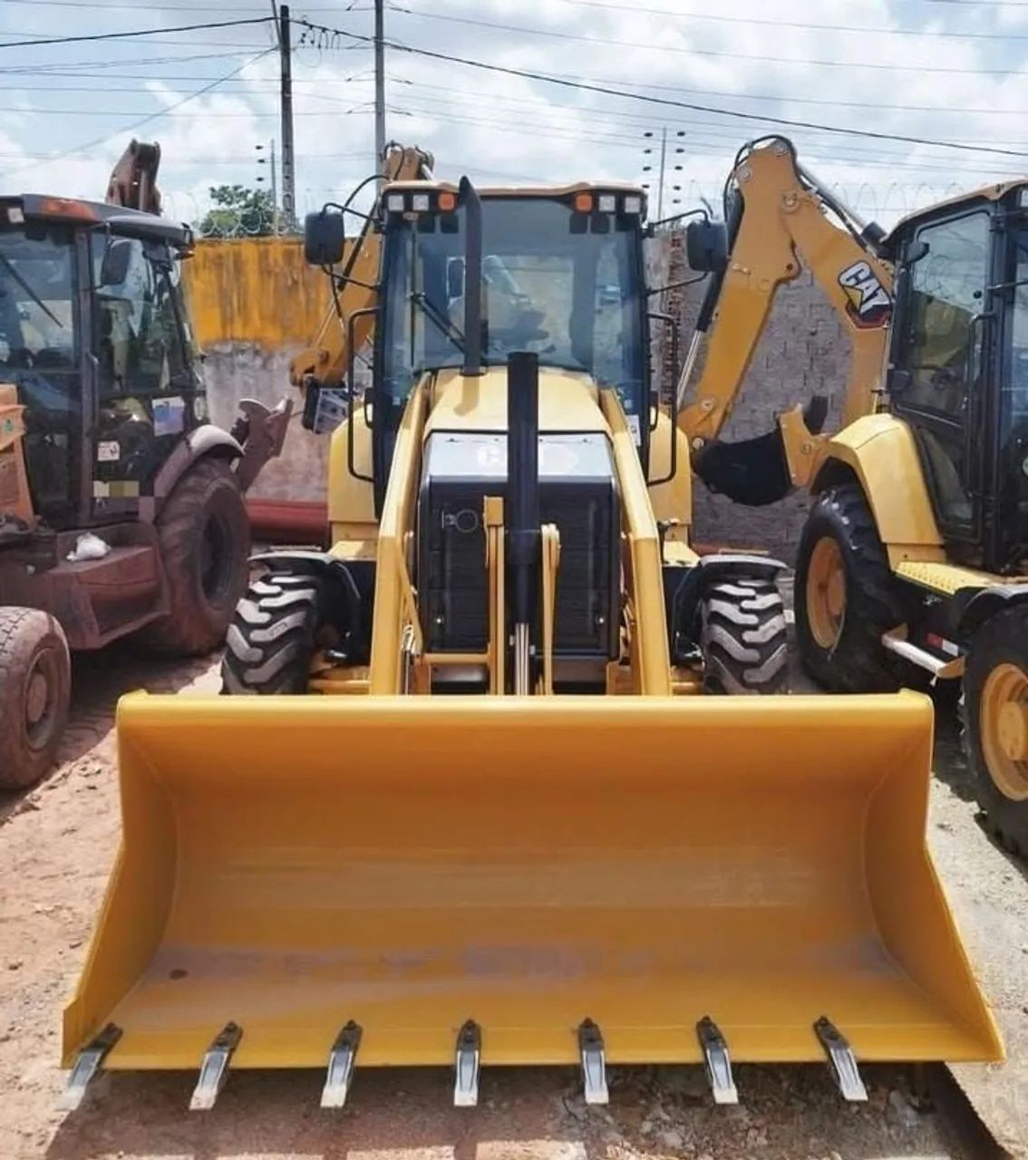 Retroescavadeira Cartepillar 416f ano 2025 - Foto 3