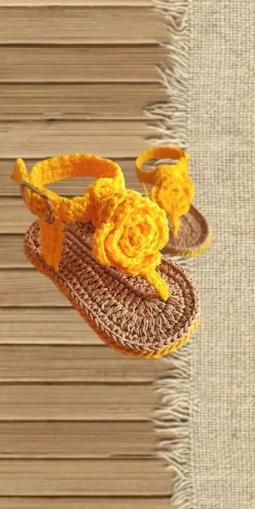 Sandálias de crochê Botão de Rosa 10cm - Foto 2