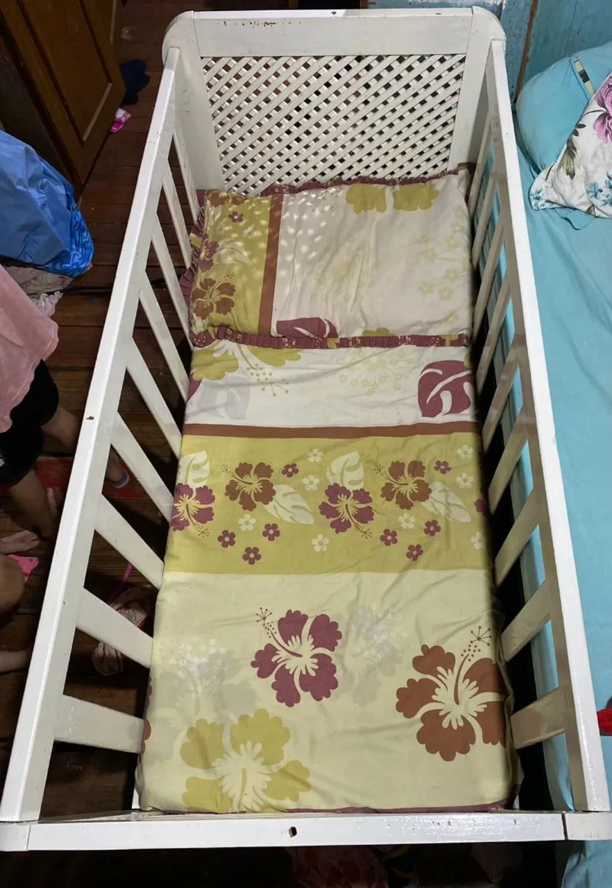 VENDO BERÇO COM COLCHÃO