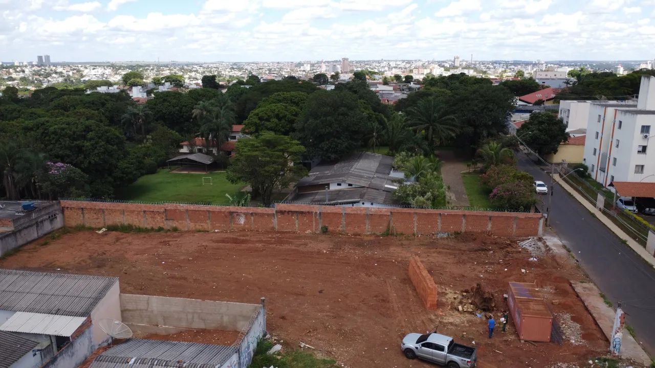Vendo área pra prédio excelente localização  - Foto 2