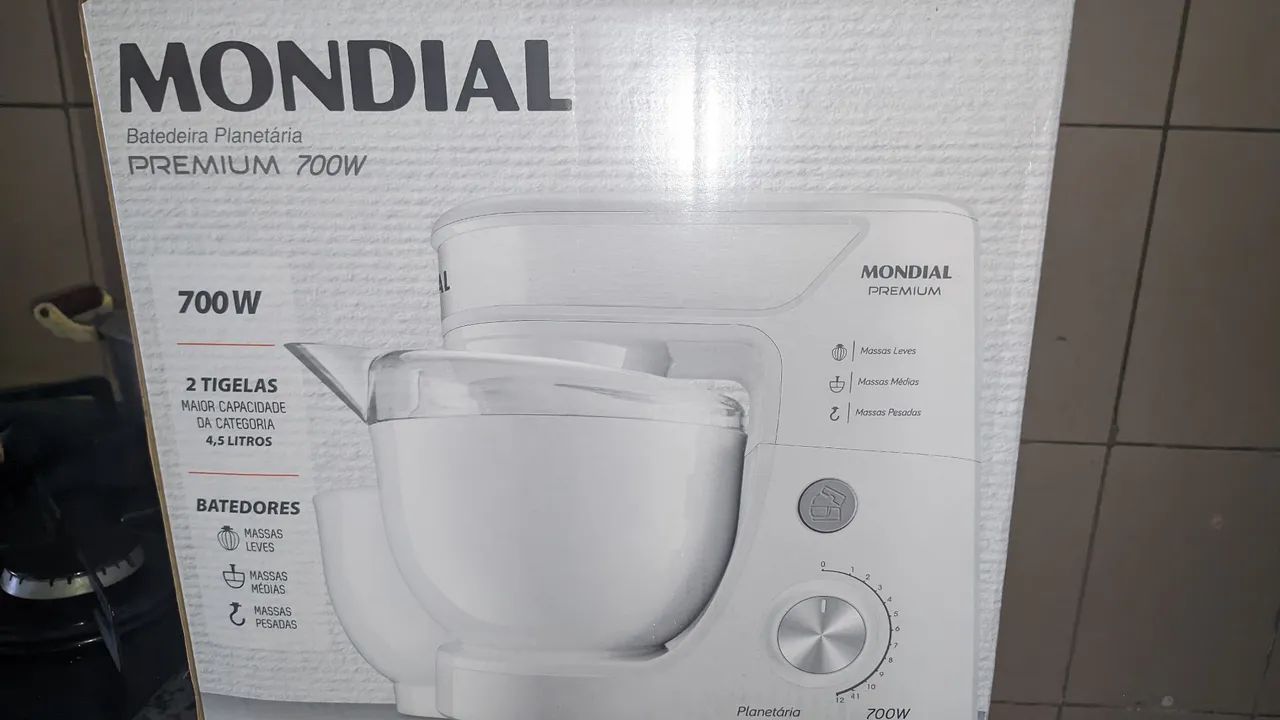 Batedeira Planetária Mondial Premium 700W