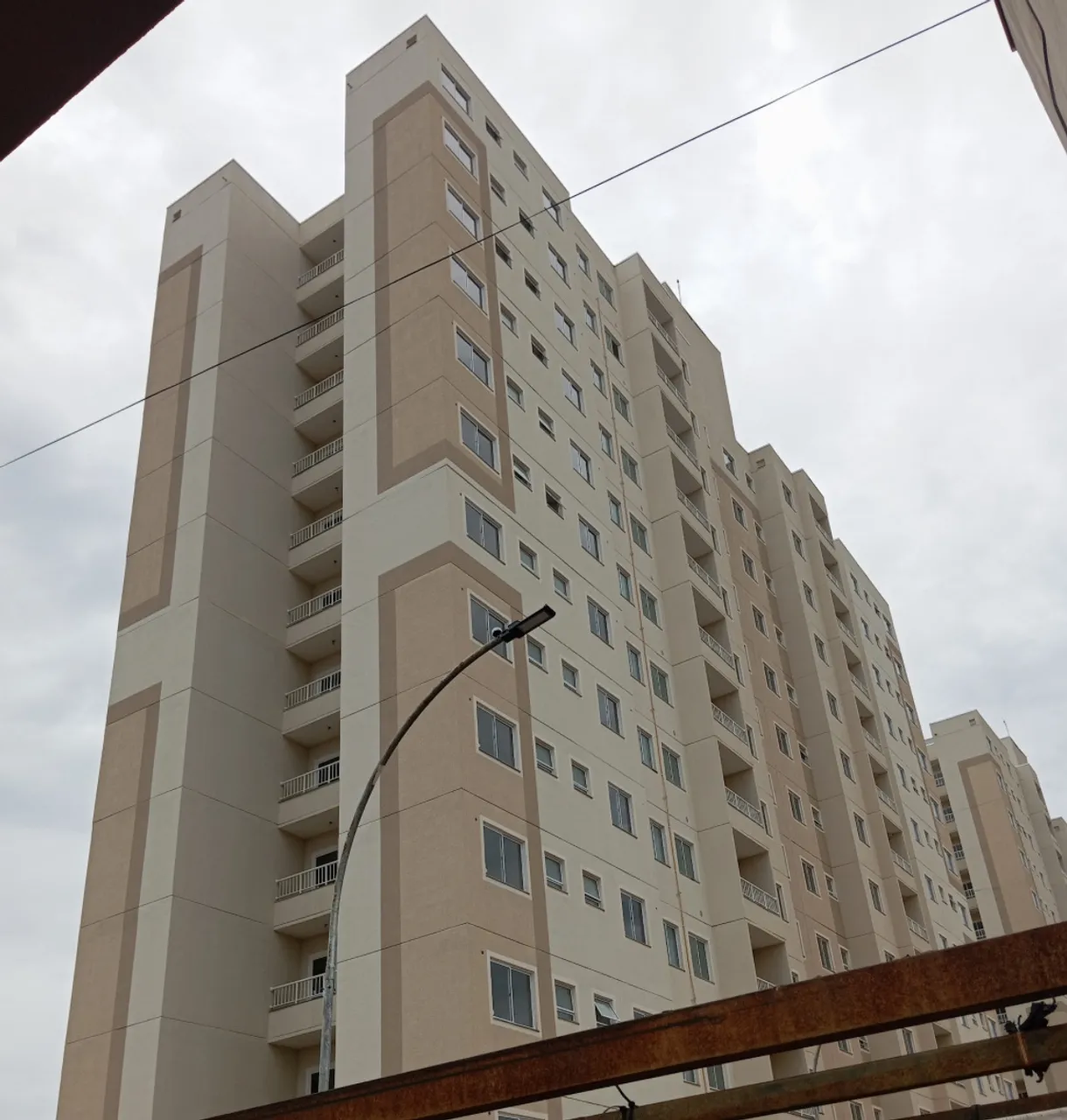 Alugo apartamento 