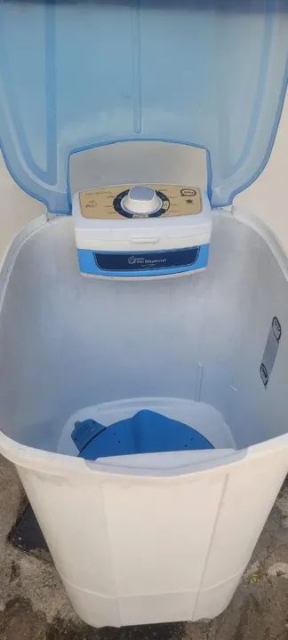 Tanquinho de lavar roupa - semi-novo