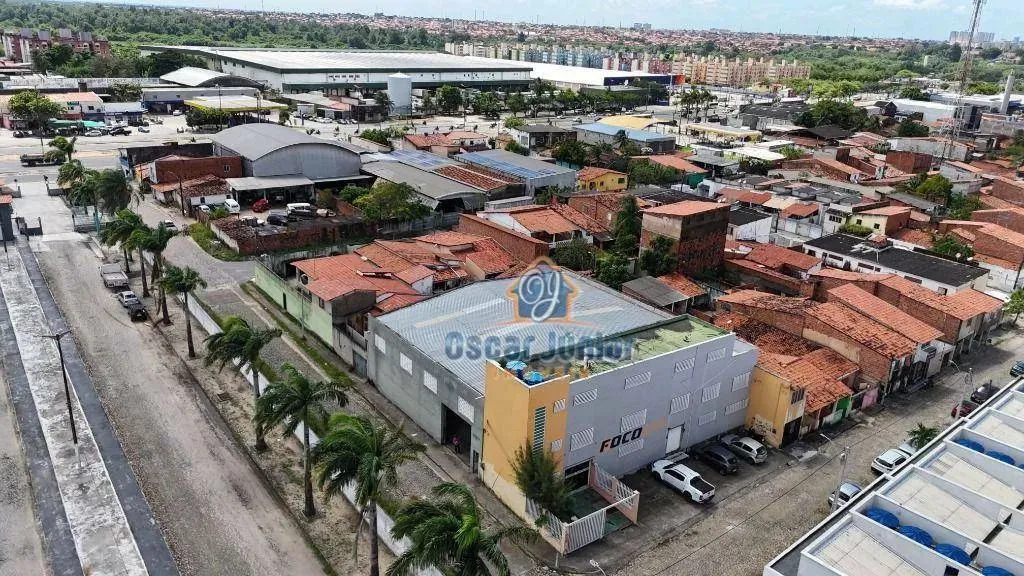 Galpão para Alugar, 702 m² Ótima Localização por R$ 10.000/mês - Parque Albano (Jurema) -