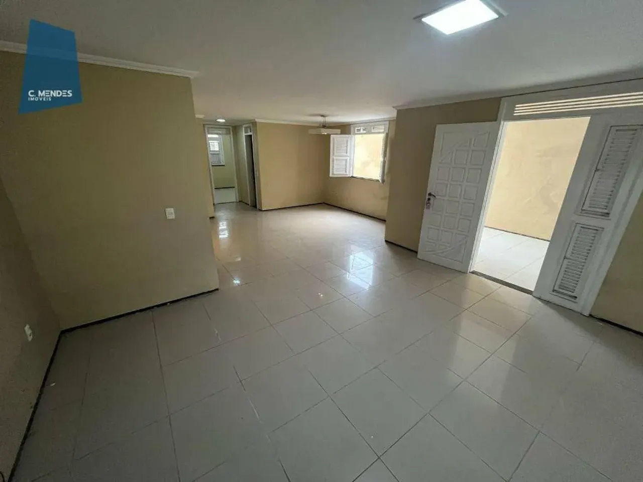 Casa à venda, 212 m² por R$ 580.000,00 - Lagoa Redonda - Fortaleza/CE