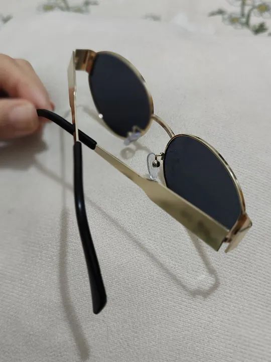Óculos de Sol Feminino Oval - Foto 4
