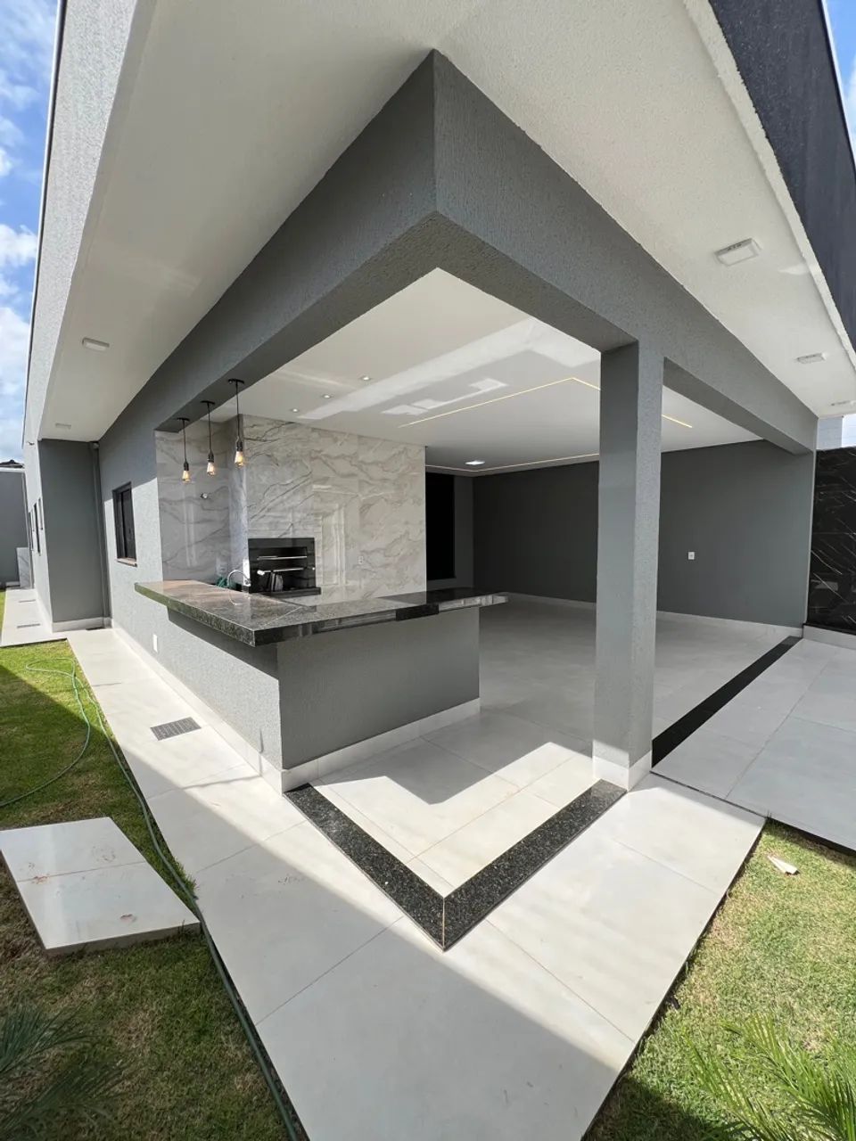 Casa Vale do Sol com 3 quartos, Quintal, Moderna, financia com entrada reduzida!