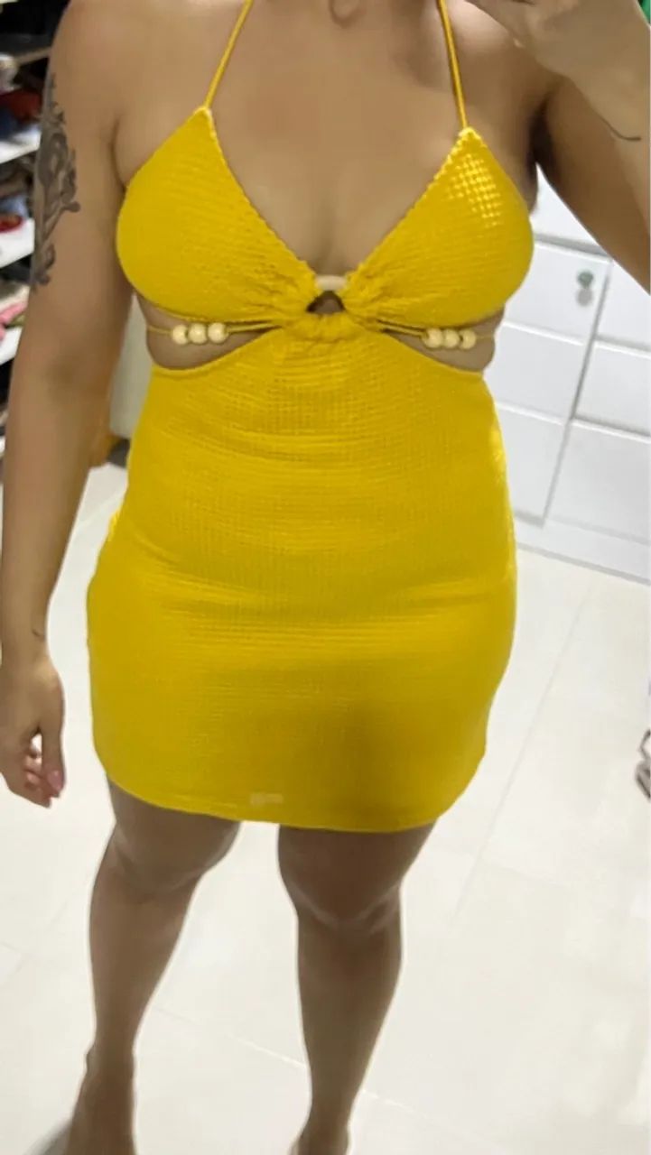 vestido curto amarelo shein tamanho 38 - Foto 4