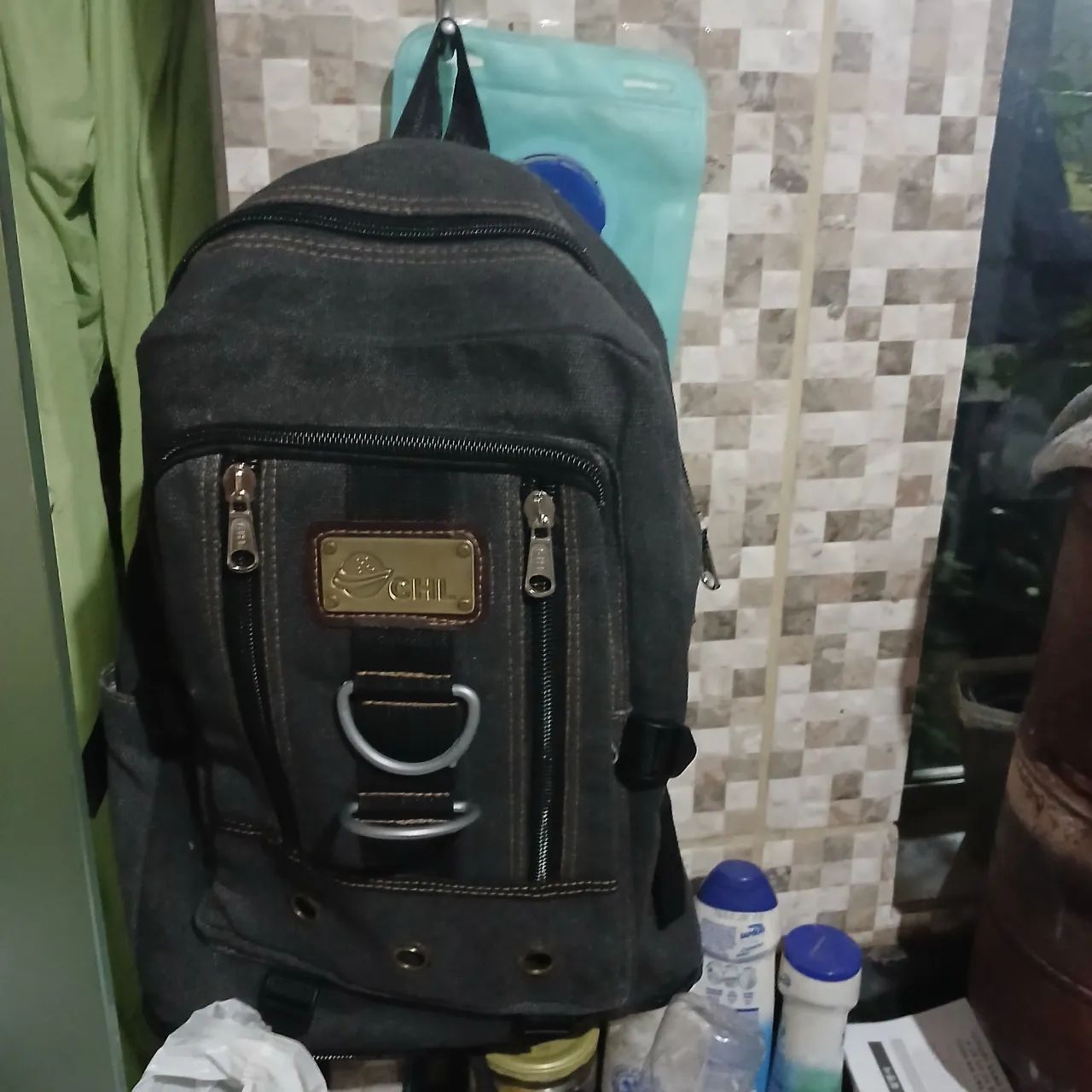 Mochila de lona semi nova - Foto 4