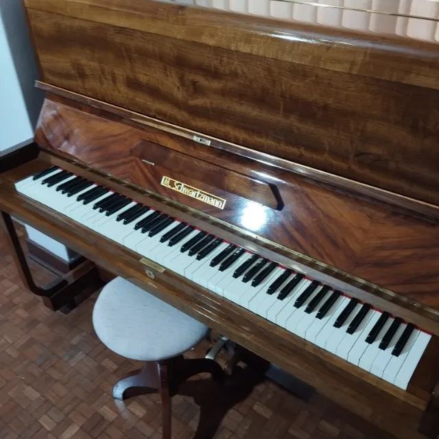 Piano Vertical 1960 M. Schwartzmann, todo restaurado e com timbre maravilhoso. - Foto 2