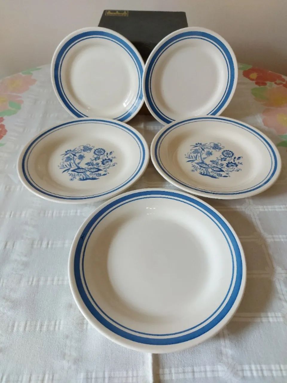 vintage - conjunto de pratos rasos e de sobremesa - padrão cebolinha - oxford