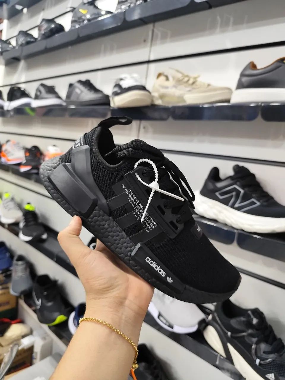 Tênis Adidas Originals NMD_R1