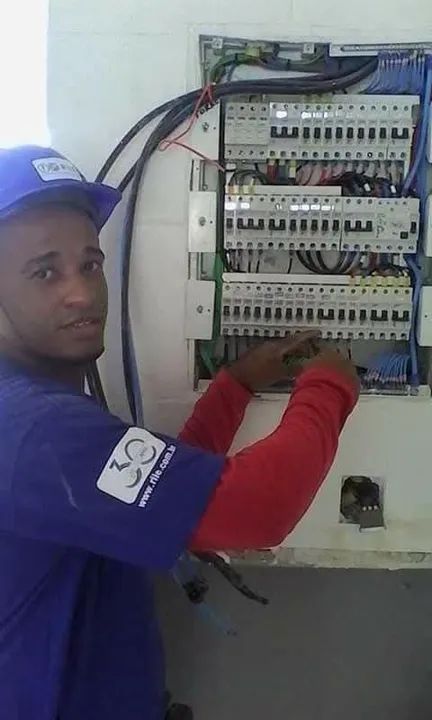 Eletricista,encanador,automação instalador de bombas