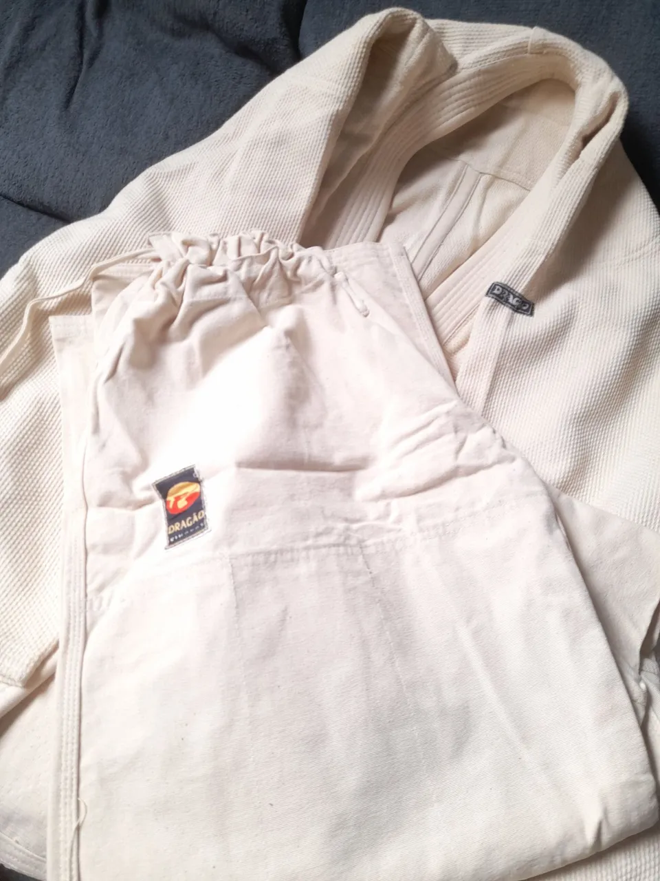Kimono de Judô é jiu-jitsu Dragão - Branco com bege - Tamanho GG A-5