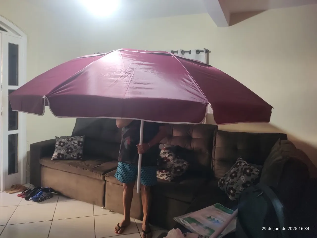 R$180,00 Guarda-Sol Gigante 2,20 M Alum