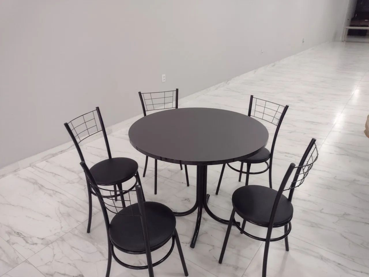 Mesas e cadeiras confecção própria temos  - Foto 5
