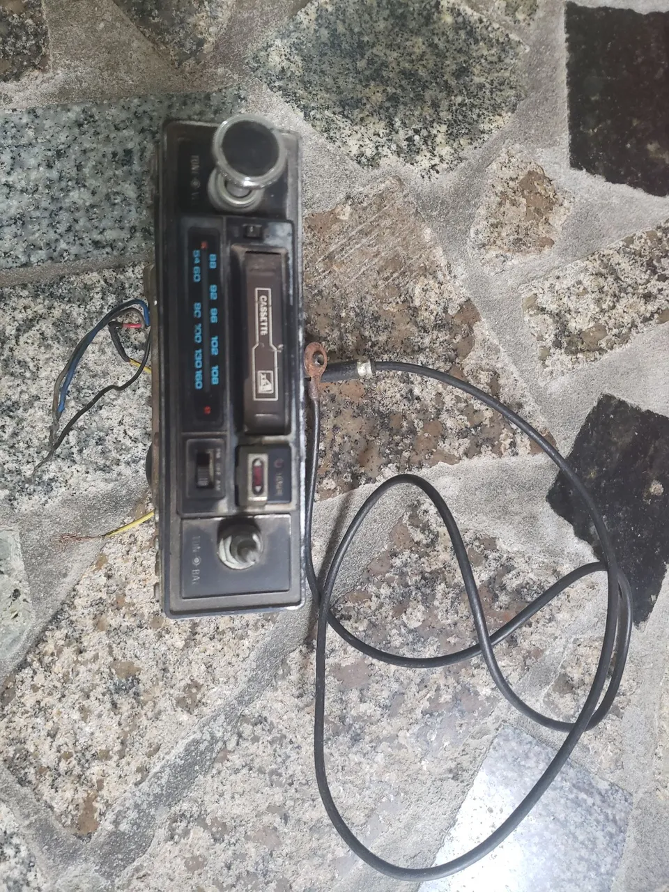 Rádio vintage com toca-fitas