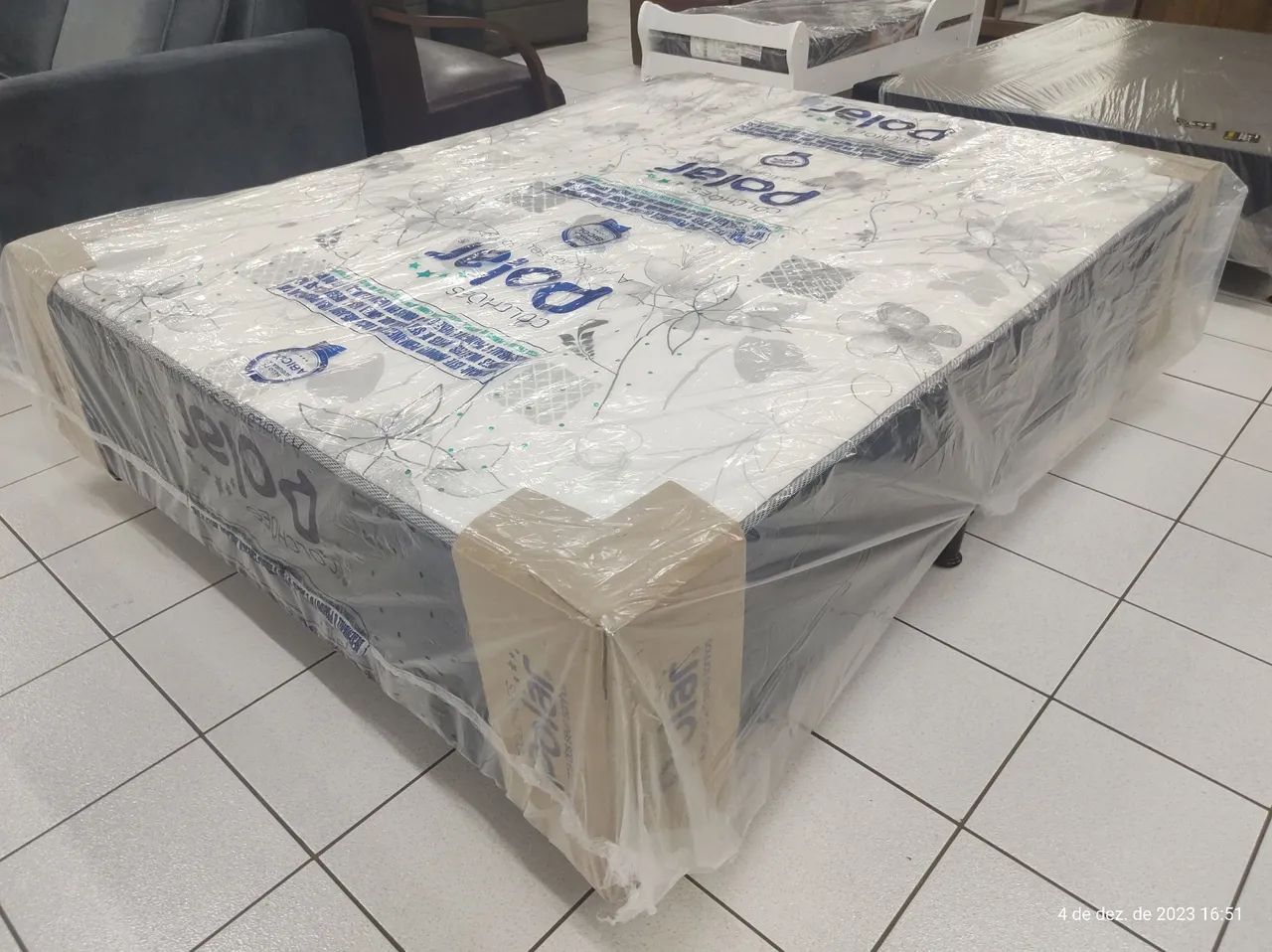 Cama Box Casal 10 centímetros de espuma não precisa de Colchão / entregar grátis  - Foto 2