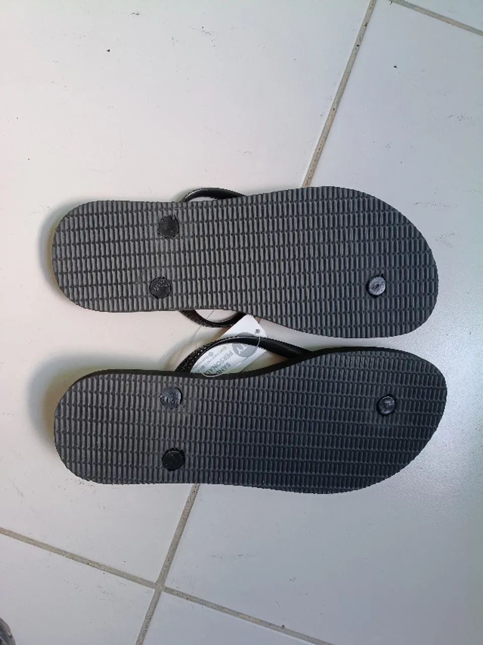 Chinelos novos - Foto 2