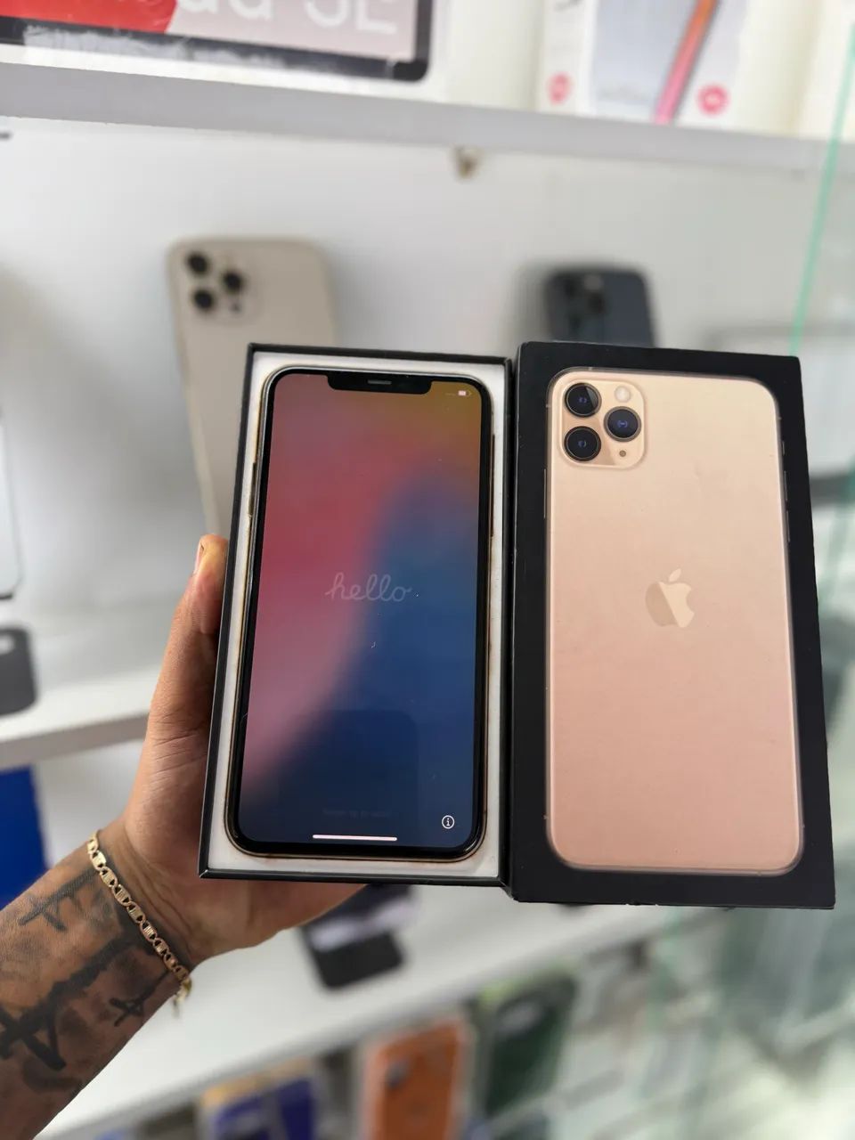 IPHONE 11 PRO MAX 64GB GOLD PROMOÇÃO - Celulares e Smartphones