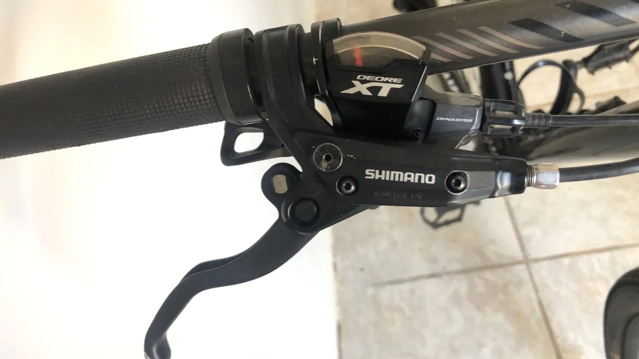 Bike Carbono Tamanho 19 aro 29 - Foto 3