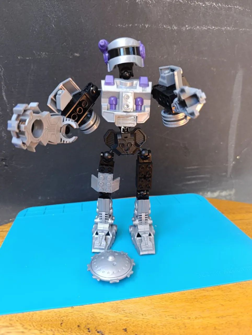 ROBÔ DE COMBATE MOTOR BLOCKS GYROFIGHTERS ESTILO LEGO 